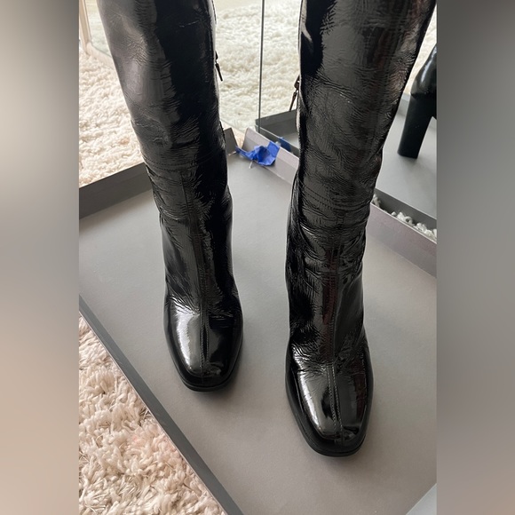 PRADA black patent leather boots with rubber heel and sole - Picture 5 of 8